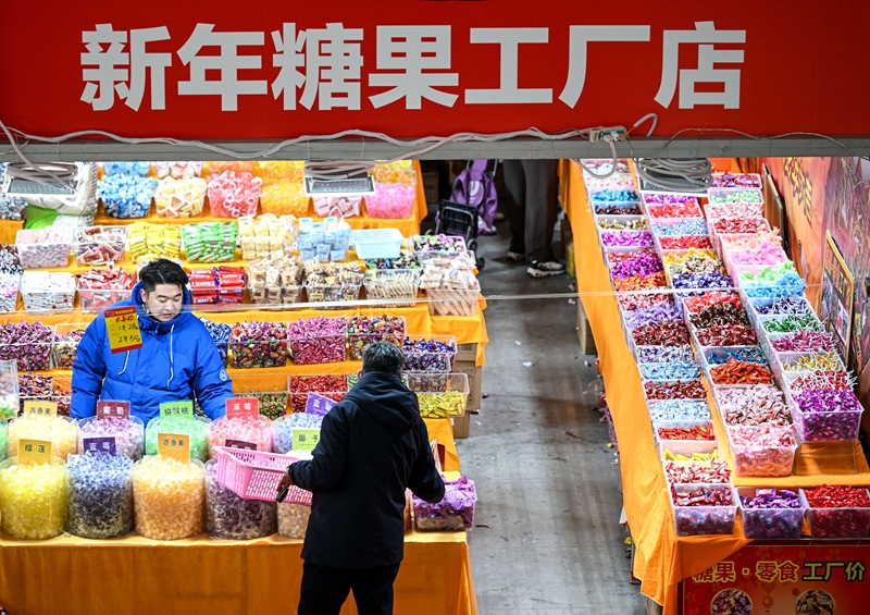银川：置办年货迎春节冰球突破豪华版手机版(图2)